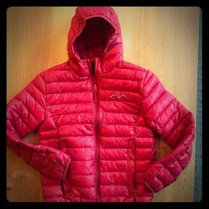 Hooded synthetic puffy jacket